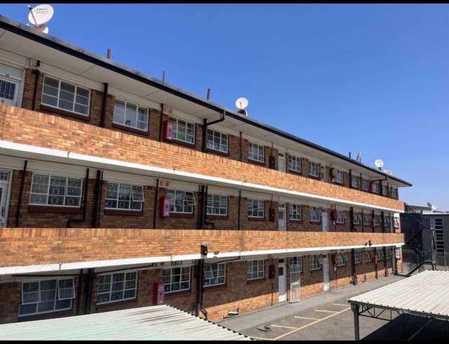 1 BEDROOM APARTMENT FOR SALE IN LAMBTON